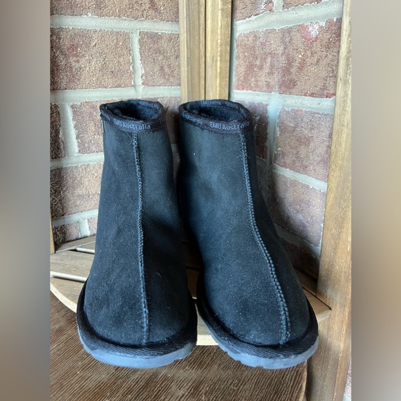 EMU AUSTRALIA Unisex Platinum Stinger Slim Lo Sheepskin Boot Black Size W10/M9 - Picture 2 of 6